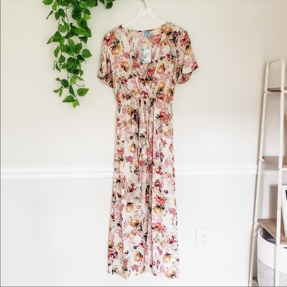 Floral Romper - Picture 7 of 8